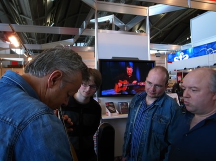 Tommy Emmanuel with Guitarras CAlliope