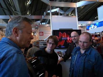 Tommy Emmanuel with Guitarras CAlliope